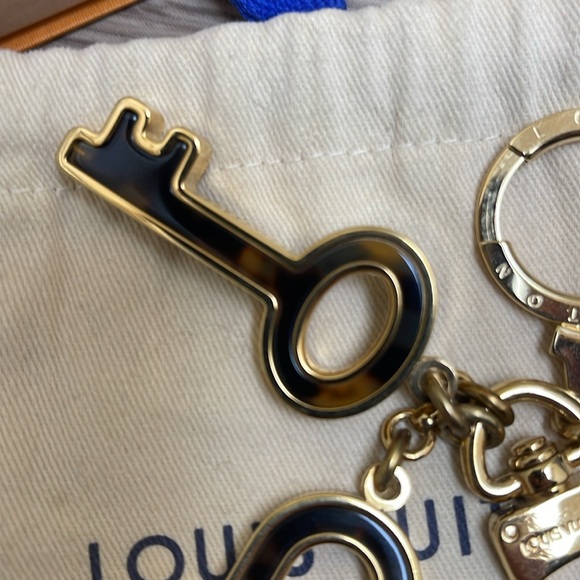Louis Vuitton Key Ring/Charm. Guaranteed Authentic. - Picture 3 of 5
